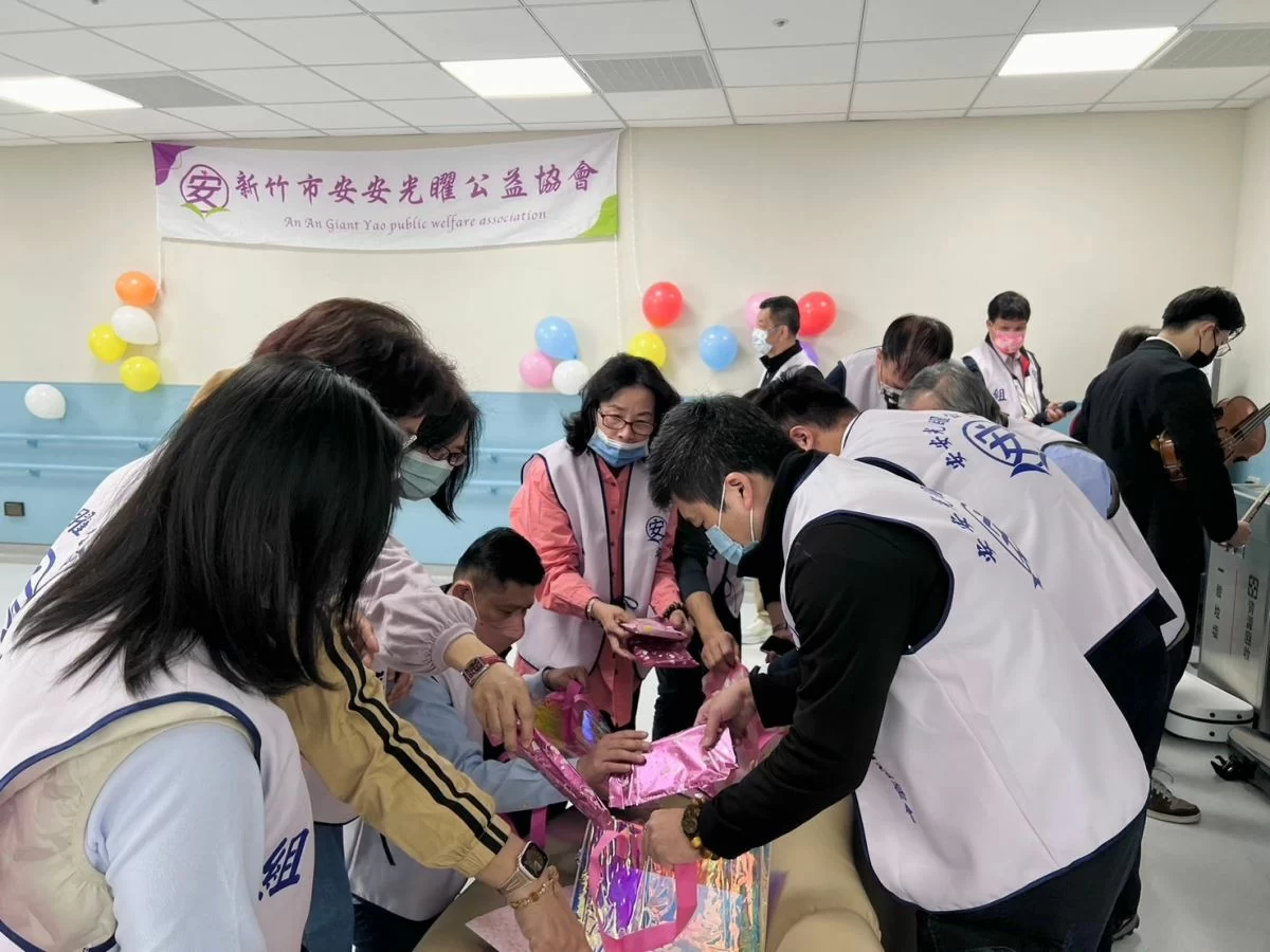 【旋律中的希望——安安光曜公益協會攜手馬偕兒童醫院舉辦愛心音樂會】 【旋律中的希望——安安光曜公益協會攜手馬偕兒童醫院舉辦愛心音樂會】