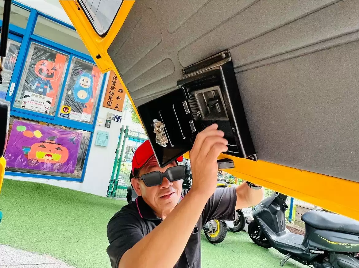 🚌娃娃車逃生演練🚌