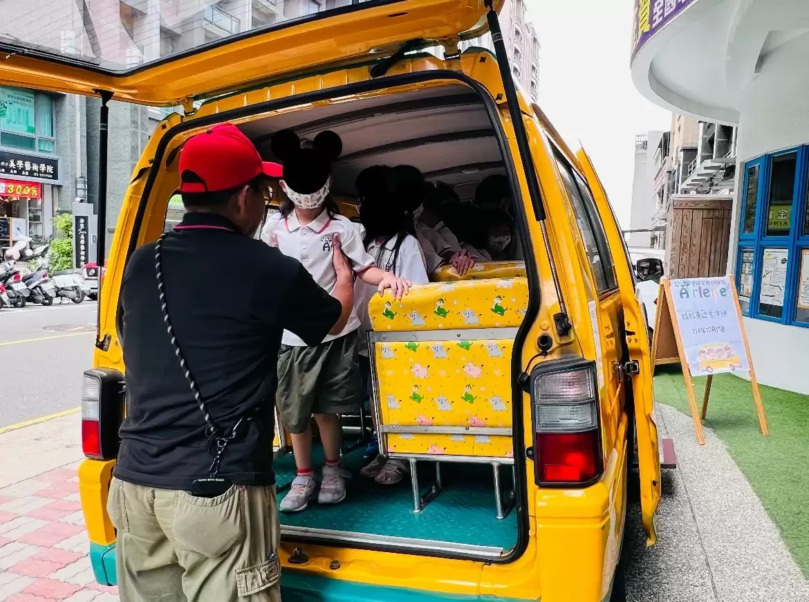 🚌娃娃車逃生演練🚌