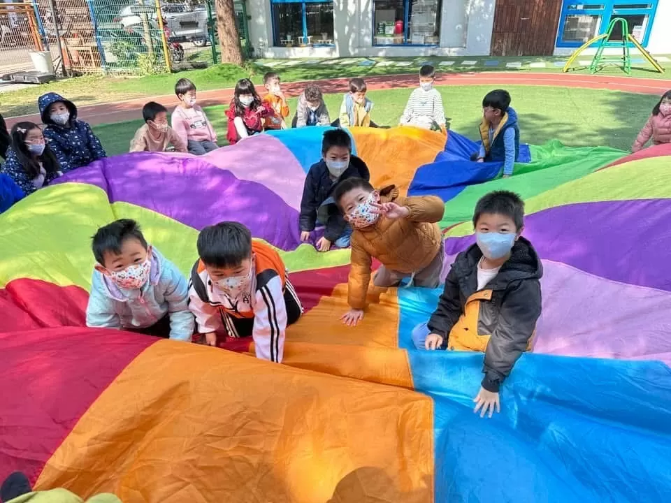 🌈彩虹傘遊戲‧快樂動起來! 🌈 🌈彩虹傘遊戲‧快樂動起來! 🌈