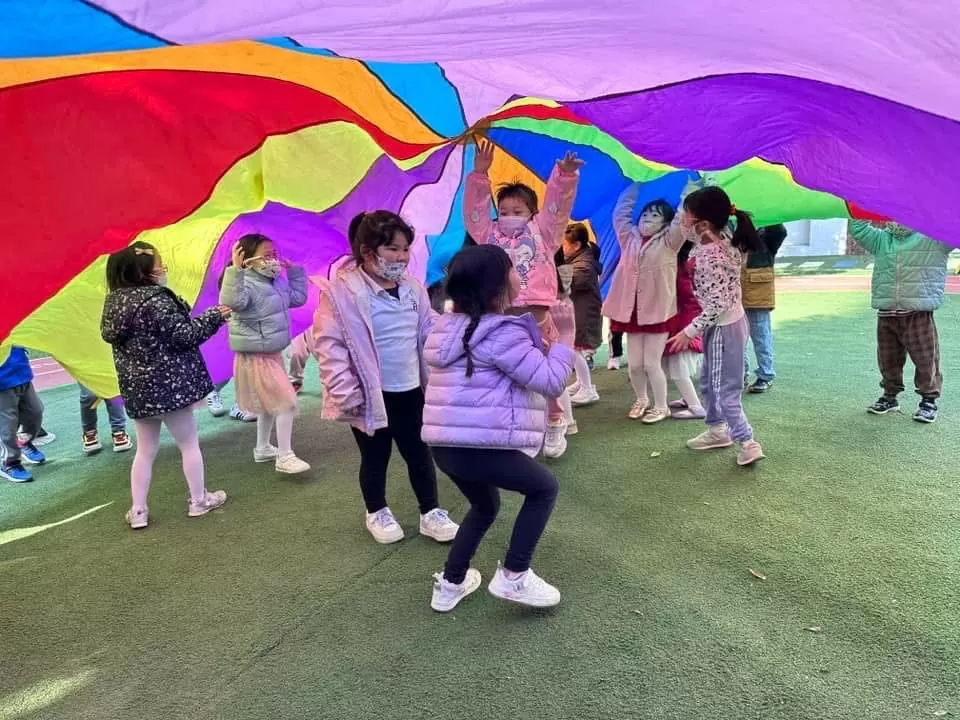 🌈彩虹傘遊戲‧快樂動起來! 🌈 🌈彩虹傘遊戲‧快樂動起來! 🌈