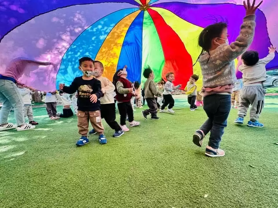 🌈彩虹傘遊戲‧快樂動起來! 🌈 🌈彩虹傘遊戲‧快樂動起來! 🌈