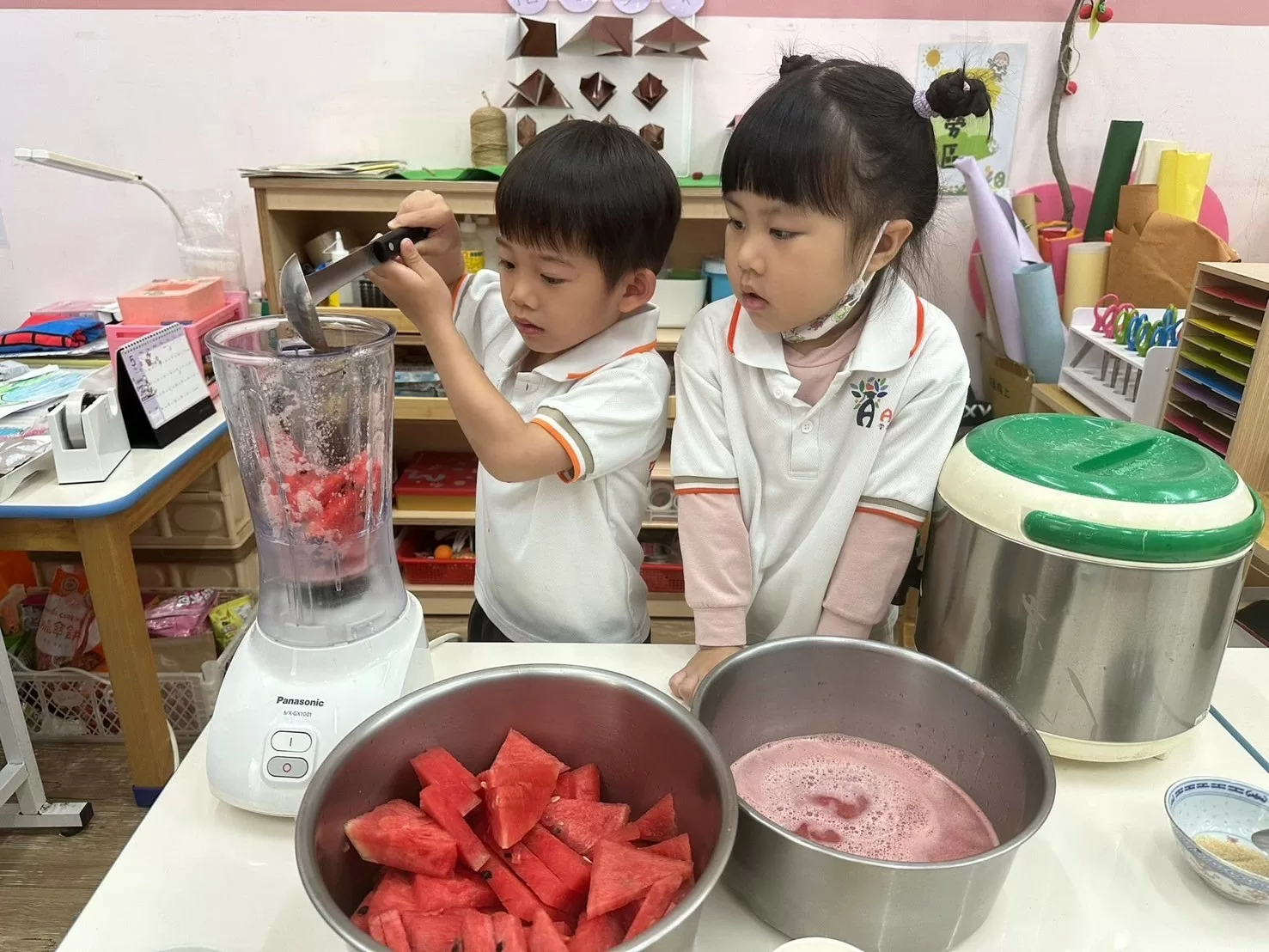 🥛主題活動 ~ 水果點點名:西瓜果汁🍉DIY 🥛主題活動 ~ 水果點點名:西瓜果汁🍉DIY