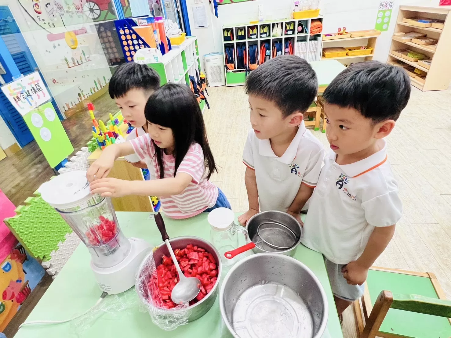 🥛主題活動 ~ 水果點點名:西瓜果汁🍉DIY 🥛主題活動 ~ 水果點點名:西瓜果汁🍉DIY