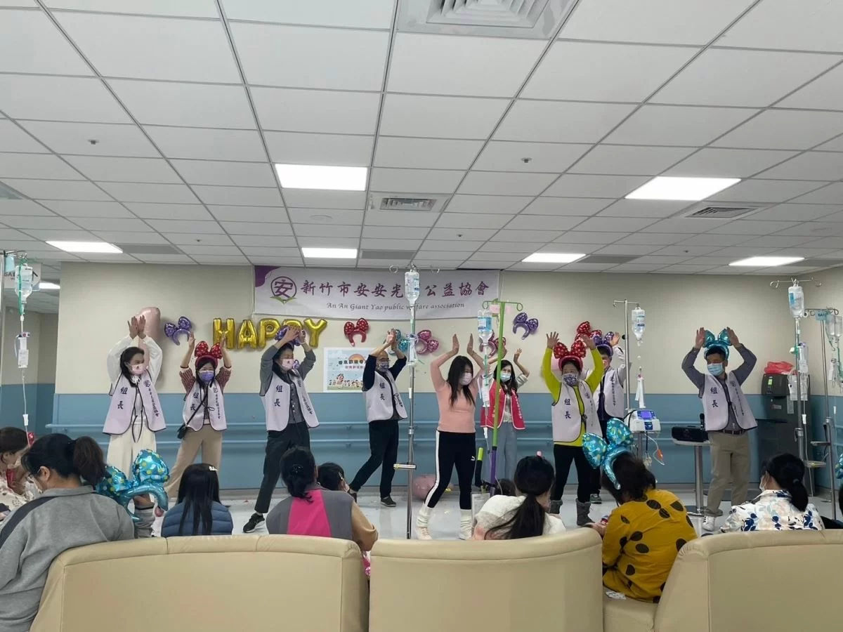 【金愛爾文教執行長帶領新竹市安安光矅公益協會，辦理「帶來歡樂、帶來愛」街舞～動滋、動滋活動，為馬偕病童帶來活力及希望】