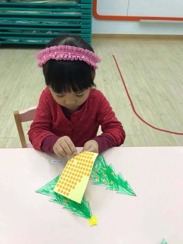 Nemo class 製作聖誕樹