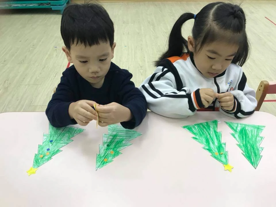 Nemo class 製作聖誕樹